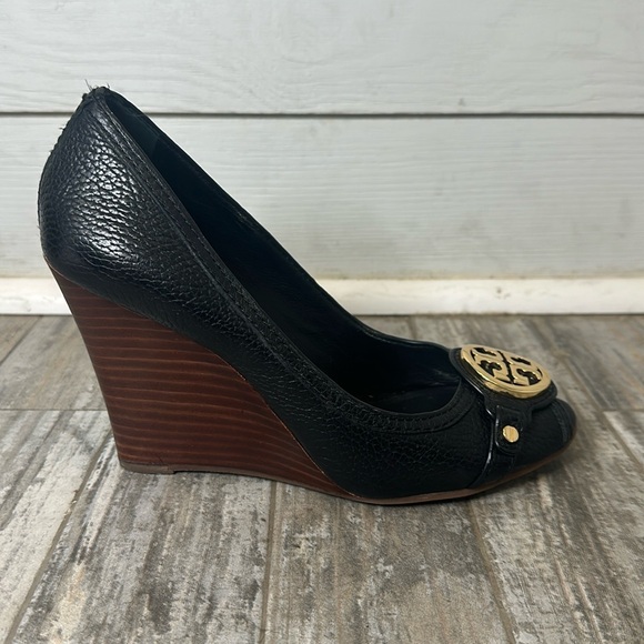 COPY - Tory Burch Black Peep-Toe Leather Wedge Size 8 - Picture 3 of 5